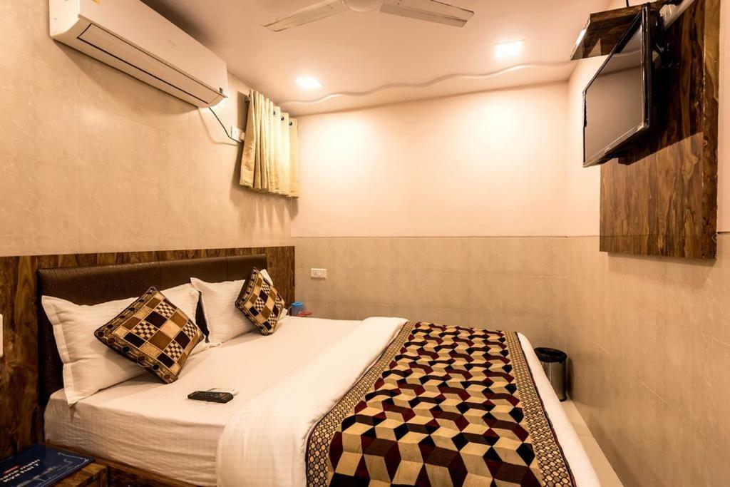 Kf Residency Hotel Mumbai Exterior photo